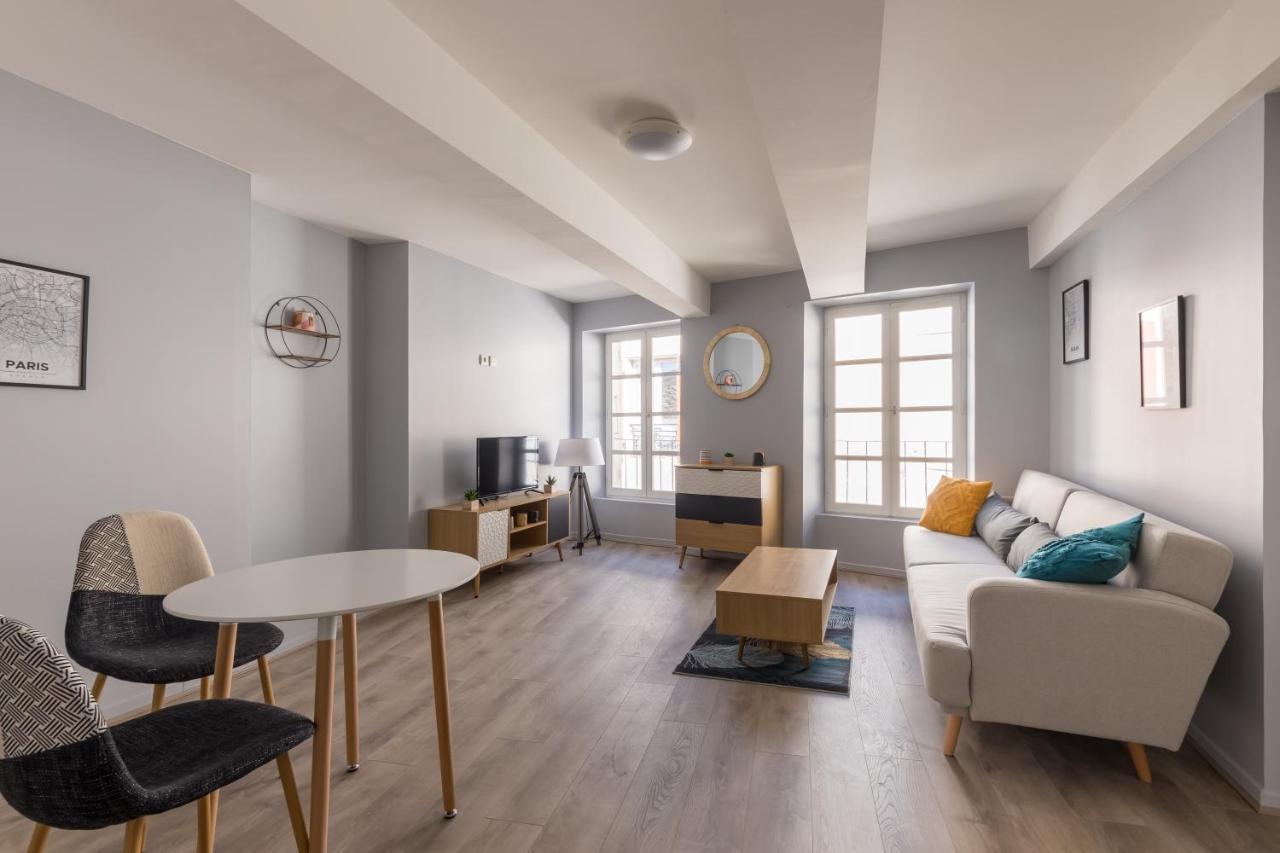 Appartement La Tour - Appt Climatise Pour 2 à Aubenas Extérieur photo