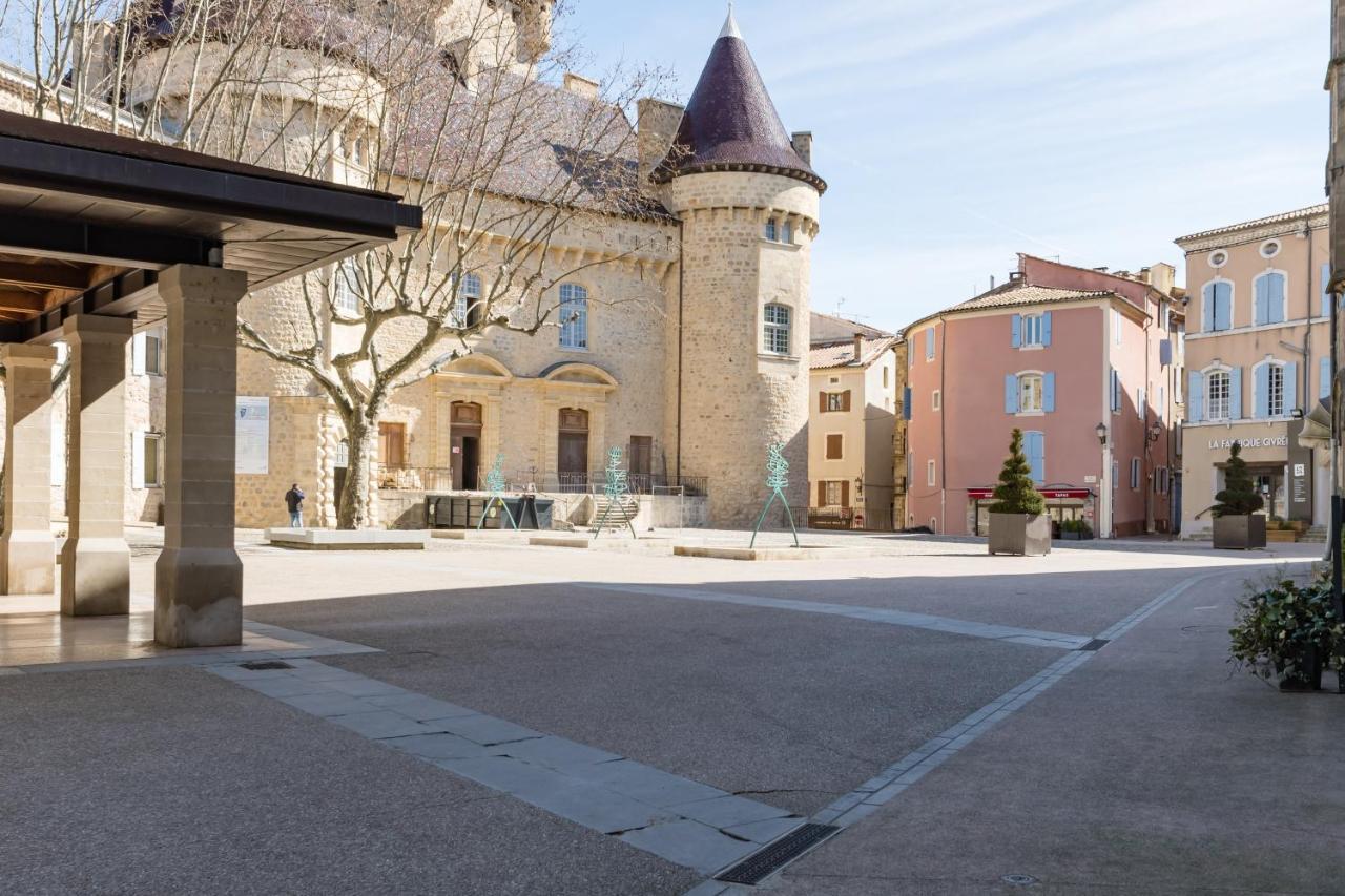 Appartement La Tour - Appt Climatise Pour 2 à Aubenas Extérieur photo